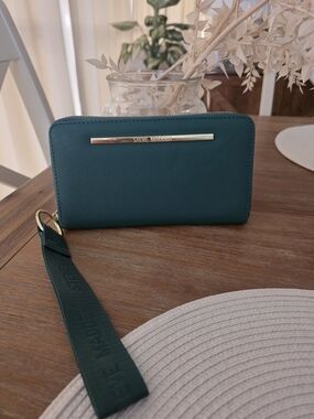 Steve Madden Teal Zip-Around Wristlet Wallet